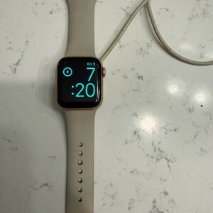 Apple Watch SE